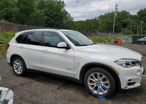 2016 BMW X5 Xdr40E z USA, uszkodzony, nr VIN 5UXKT0C57G0S75140